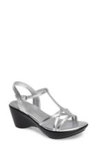 Women's Athena Alexander Cassort T-strap Sandal .5 M - Metallic