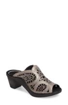 Women's Romika Mokassetta 265 Sandal -6.5us / 37eu - Metallic