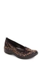 Women's Bzees Nurture Bungee Strap Slip-on