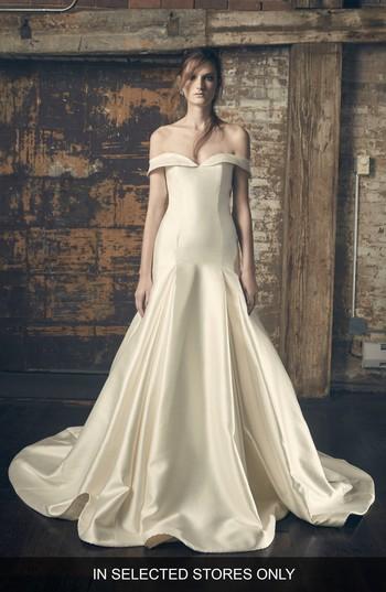 Women's Sareh Nouri Ethel Off The Shoulder Shantung Mermaid Gown, Size In Store Only - Ivory