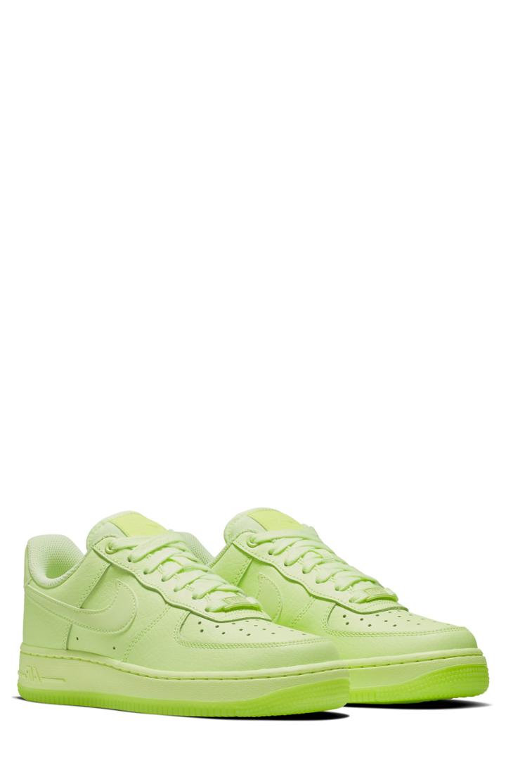 Women's Nike Air Force 1 '07 Essential Sneaker