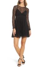 Women's Nsr Chantilly Lace Pleated Dress - Black