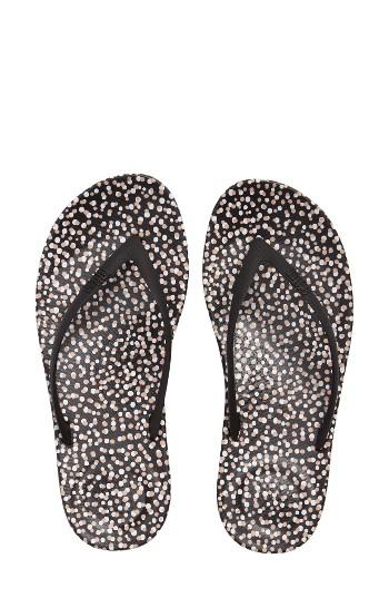 Women's Fitflop Iqushion(tm) Ergonomic Flip Flop M - Black