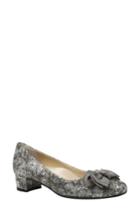 Women's J. Renee Cameo Bow Pump .5 Aa - Grey