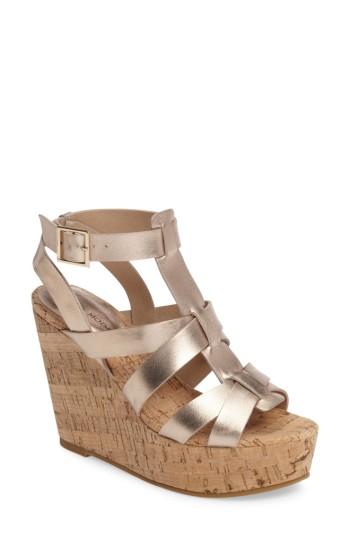 Women's Pelle Moda Rayjay Wedge Sandal .5 M - Metallic
