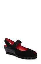 Women's Pas De Rouge Block Heel Pump