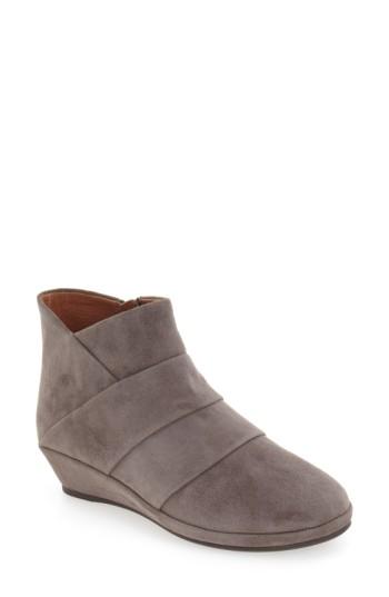 Women's Gentle Souls 'nori' Wedge Bootie M - White
