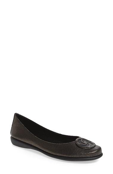 Women's The Flexx 'bon Bon' Flat .5 M - Black