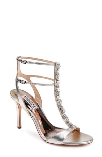 Women's Badgley Mischka Hollow T-strap Embellished Sandal .5 M - Metallic