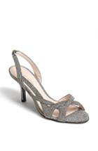 Women's Pelle Moda 'gretel' Sandal .5 M - Metallic