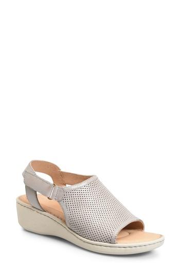Women's B?rn Wedge Sandal M - Grey