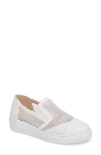 Women's Taryn Rose Calandra Slip-on Sneaker .5 M - White