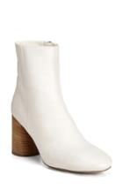 Women's Vince Ridley Bootie M - White