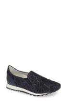 Women's Amalfi By Rangoni Francia Slip-on Sneaker .5 M - Blue