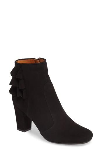 Women's Chie Mihara Acha Ruffle Bootie M - Black