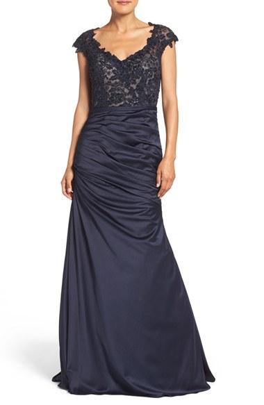 Women's La Femme Embellished Lace & Satin Mermaid Gown