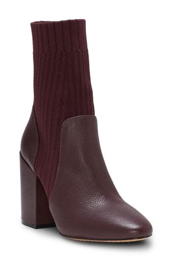 Women's Vince Camuto Diandra Boot M - Burgundy