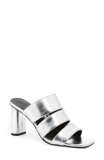 Women's Kendall + Kylie Leila 3 Band Sandal .5 M - Metallic
