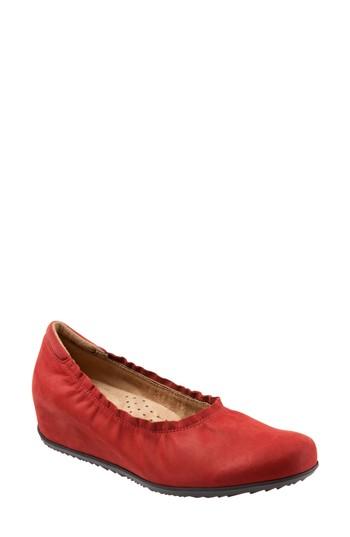 Women's Softwalk Wish Ballet Wedge(women) M - Red