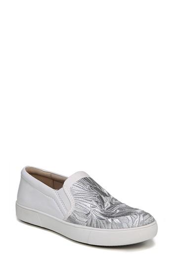 Women's Naturalizer Marianne Slip-on Sneaker M - White