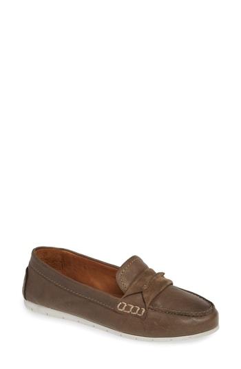 Women's Frye Sedona Top Seam Moccasin Loafer .5 M - Grey