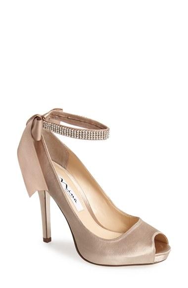 Women's Nina 'karen' Platform Pump M - Ivory