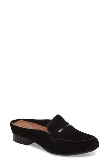 Women's Clarks Keesha Donna Loafer Mule .5 M - Black