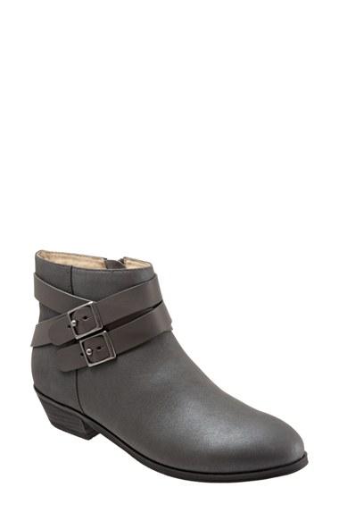 Women's Softwalk 'rancho' Bootie (women) .5 M - Grey