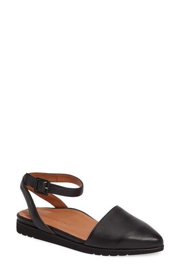 Women's L'amour Des Pieds Madolen Strappy Flat .5 M - Black