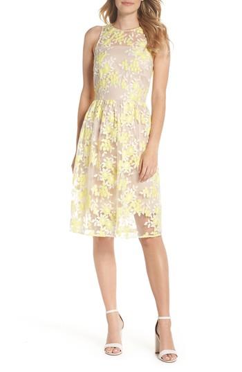 Women's Trina Trina Turk Arroyo Lace Dress