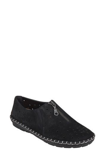 Women's Earth Callisto Perforated Zip Moccasin M - Black