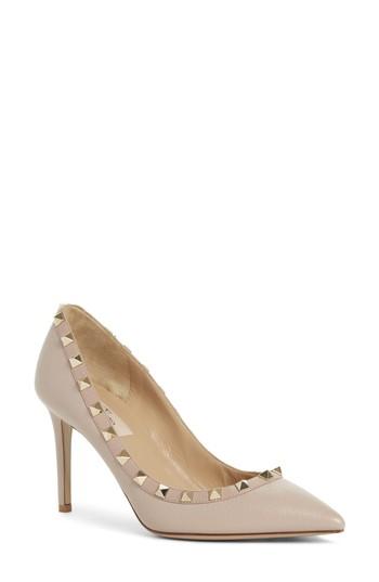 Women's Valentino Rockstud Pointy Toe Pump .5us / 34.5eu - Beige