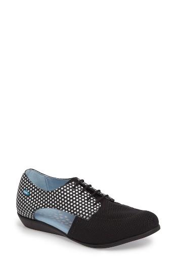 Women's Cloud Charm Cutout Oxford .5-6us / 36eu - Black