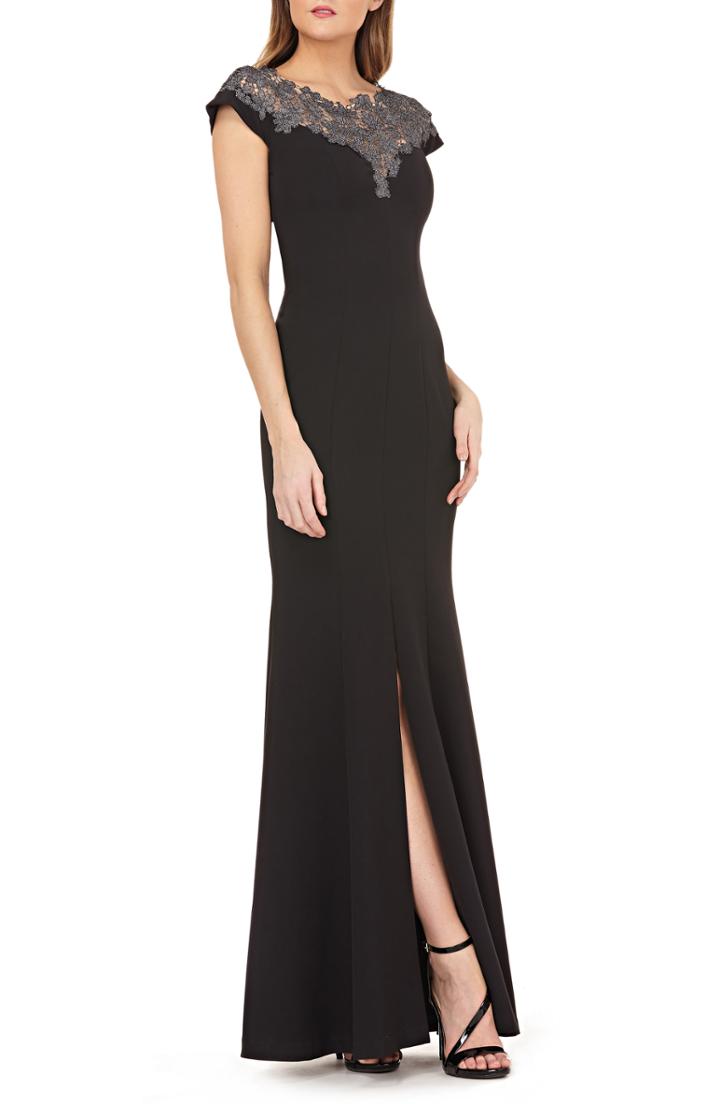 Women's Js Collections Lace Yoke Crepe Trumpet Gown