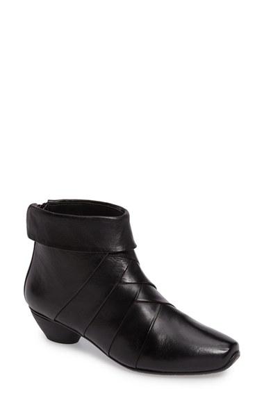 Women's Josef Seibel Tina 54 Layered Bootie