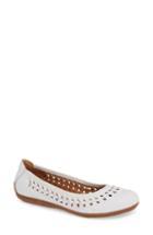 Women's Comfortiva Marilu Flat .5 M - White