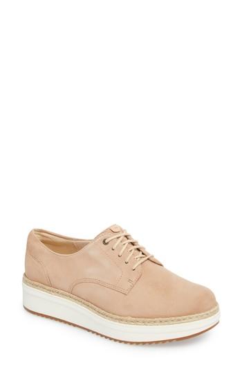 Women's Clarks Teadale Rhea Sneaker .5 M - Beige