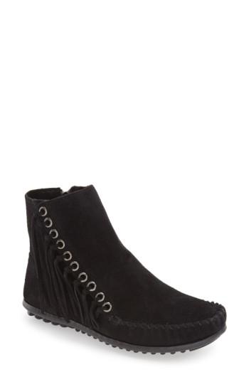 Women's Minnetonka 'willow' Fringe Bootie .5 M - Black