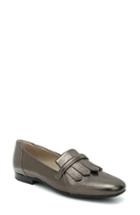 Women's Naturalizer Ellis Loafer .5 M - Metallic