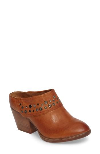 Women's Sofft Gila Studded Mule M - Brown