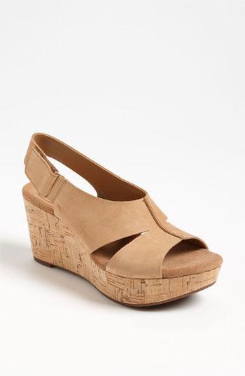 Clarks 'cassylynn Lizzie' Sandal Tan