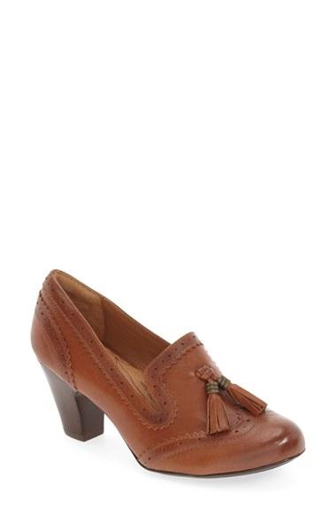 Women's Sofft 'opal' Tassel Pump M - Brown