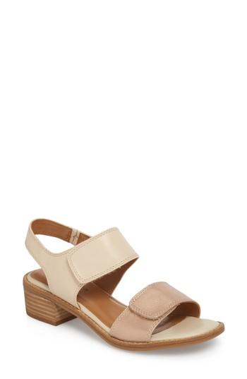 Women's Comfortiva Baja Sandal M - Beige