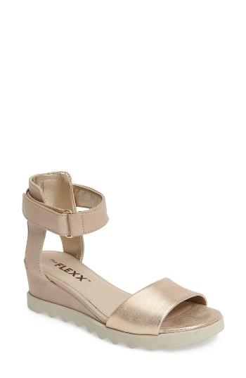 Women's The Flexx Give N Take Sandal M - Metallic