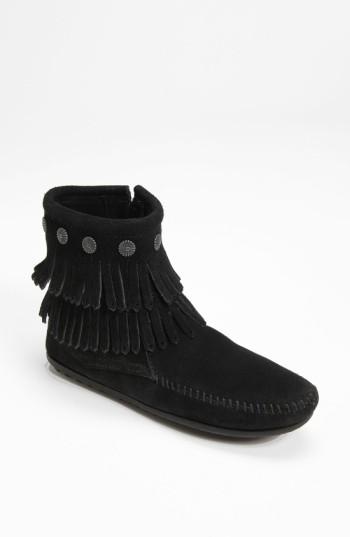 Women's Minnetonka Double Fringe Boot M - Black