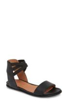 Women's Gentle Souls Lark-may Sandal .5 M - Black