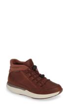 Women's Clarks Un Cruise Lace-up Sneaker M - Brown