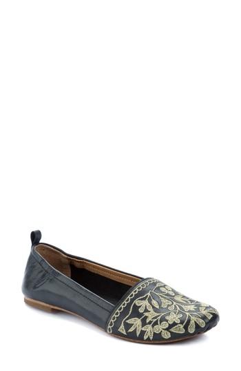 Women's Latigo Bliss Embroidered Flat .5 M - Black