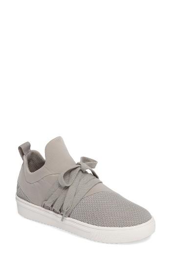 Women's Steve Madden Lancer Sneaker .5 M - Grey