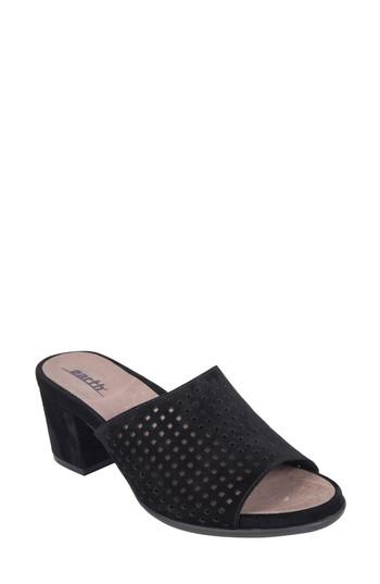 Women's Earth Ibiza Perforated Sandal M - Black